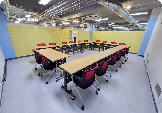 회의실 내부 이미지